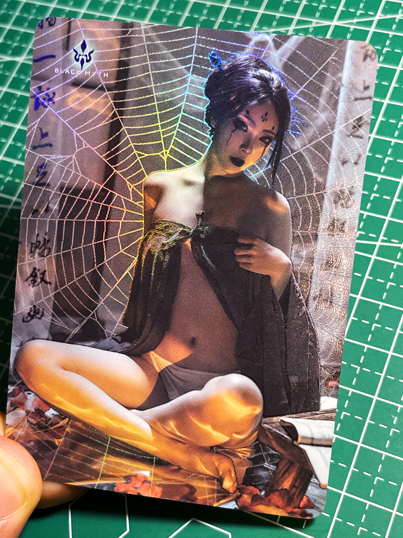 显眼宝22期 颜值精选·真 蜘蛛精cos散配1张  感受蛛网效果吧 4号 折光彩闪工艺  63*88