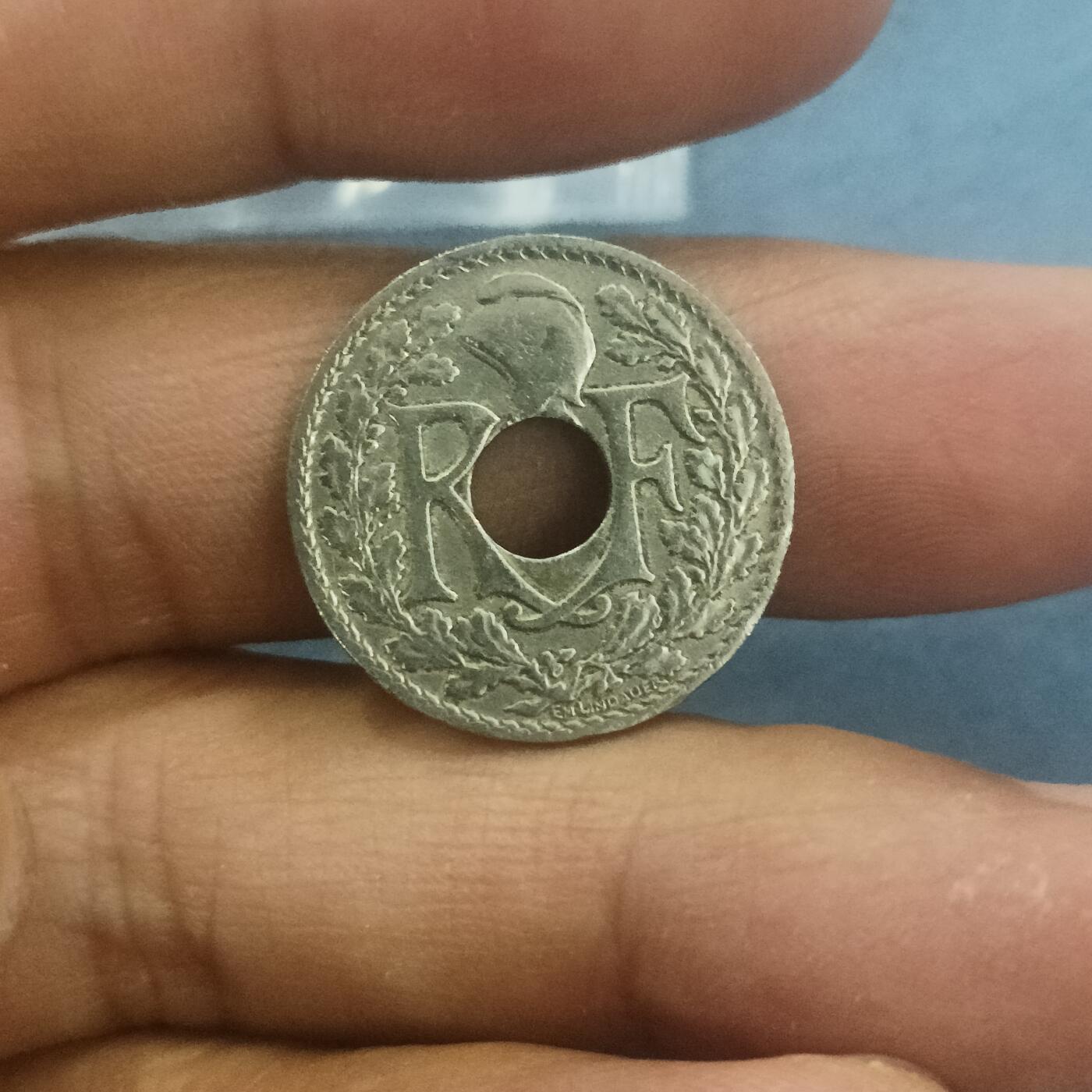 泡泡币外币第五十八场可代拍15038385335微信 法国1921年十分