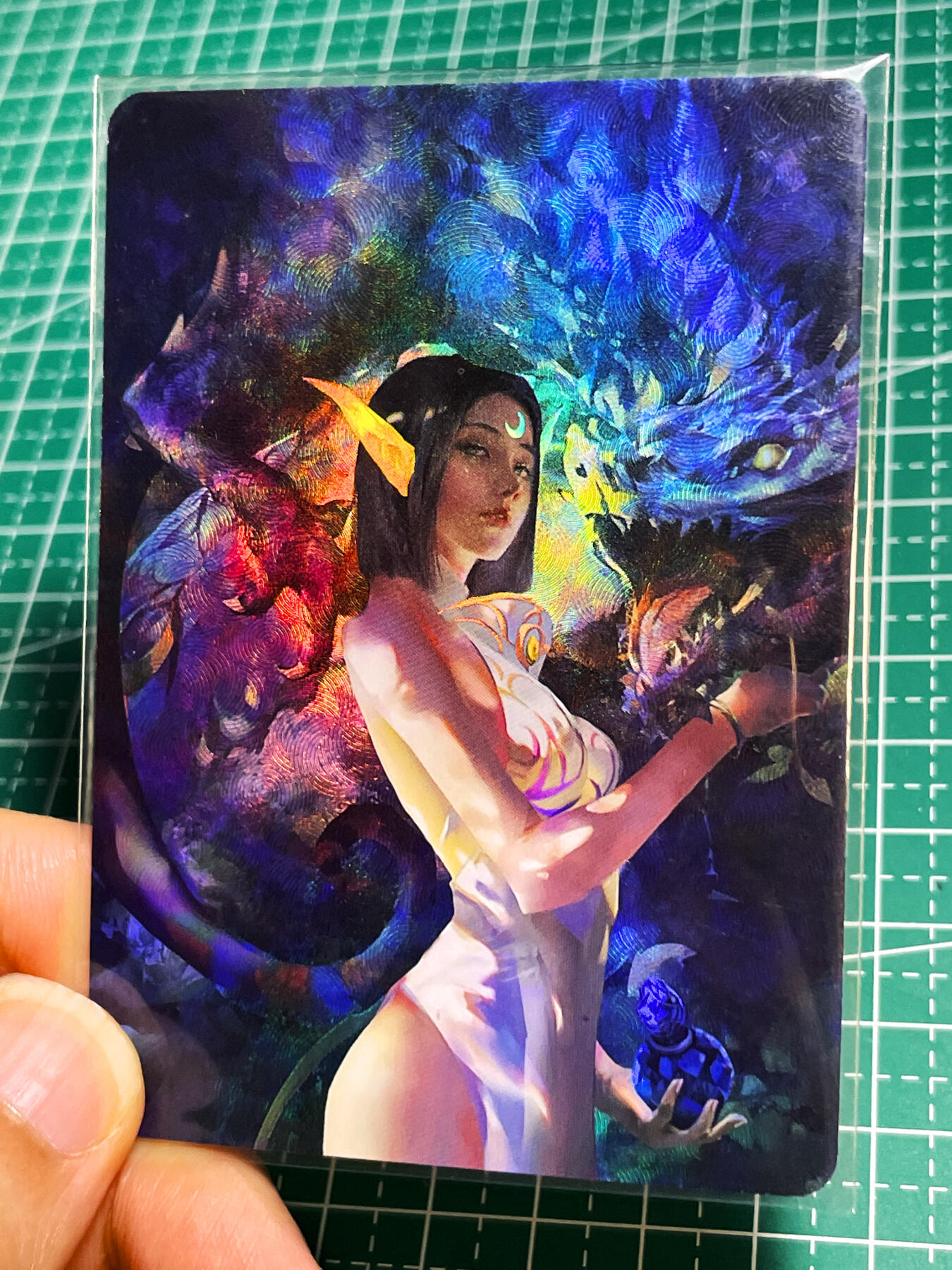显眼宝22期 颜值精选·真 卡将卡牌  月神龙女 1张  折光彩闪  63*88