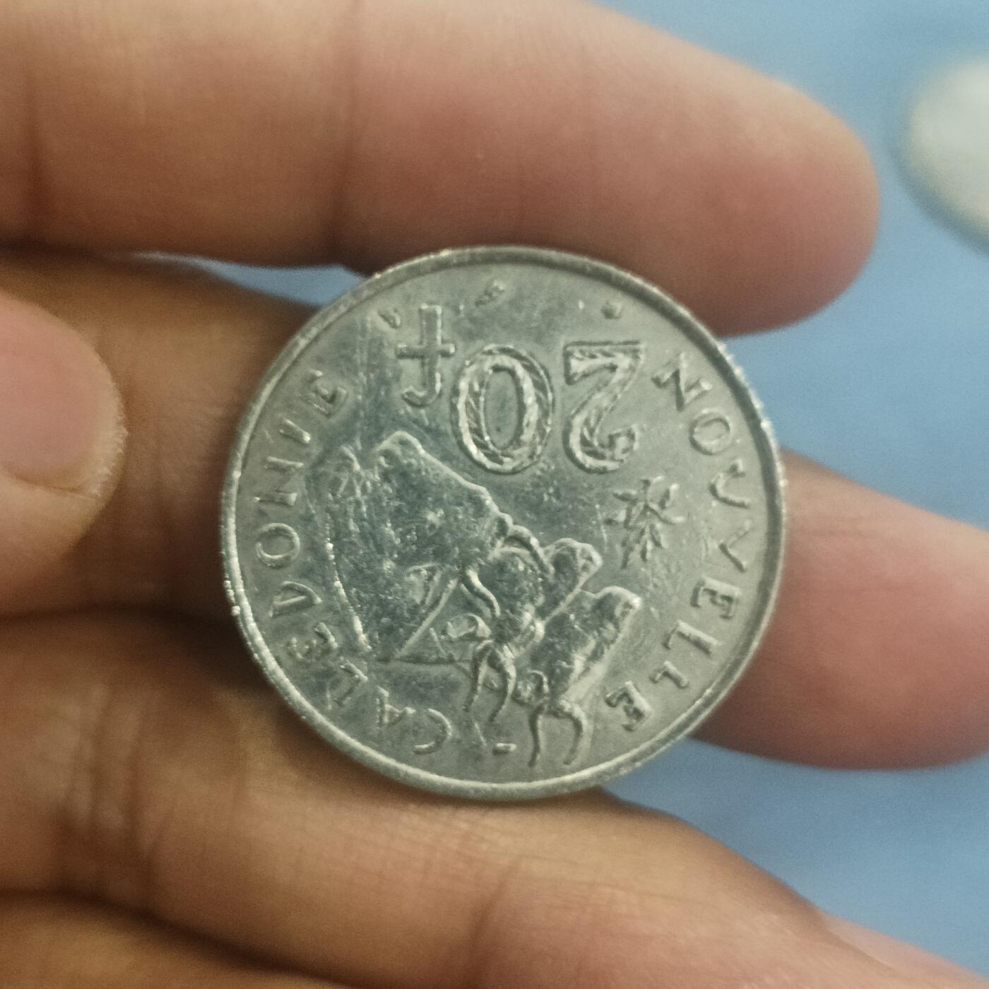 泡泡币外币第五十八场可代拍15038385335微信 卡乐多尼亚20法