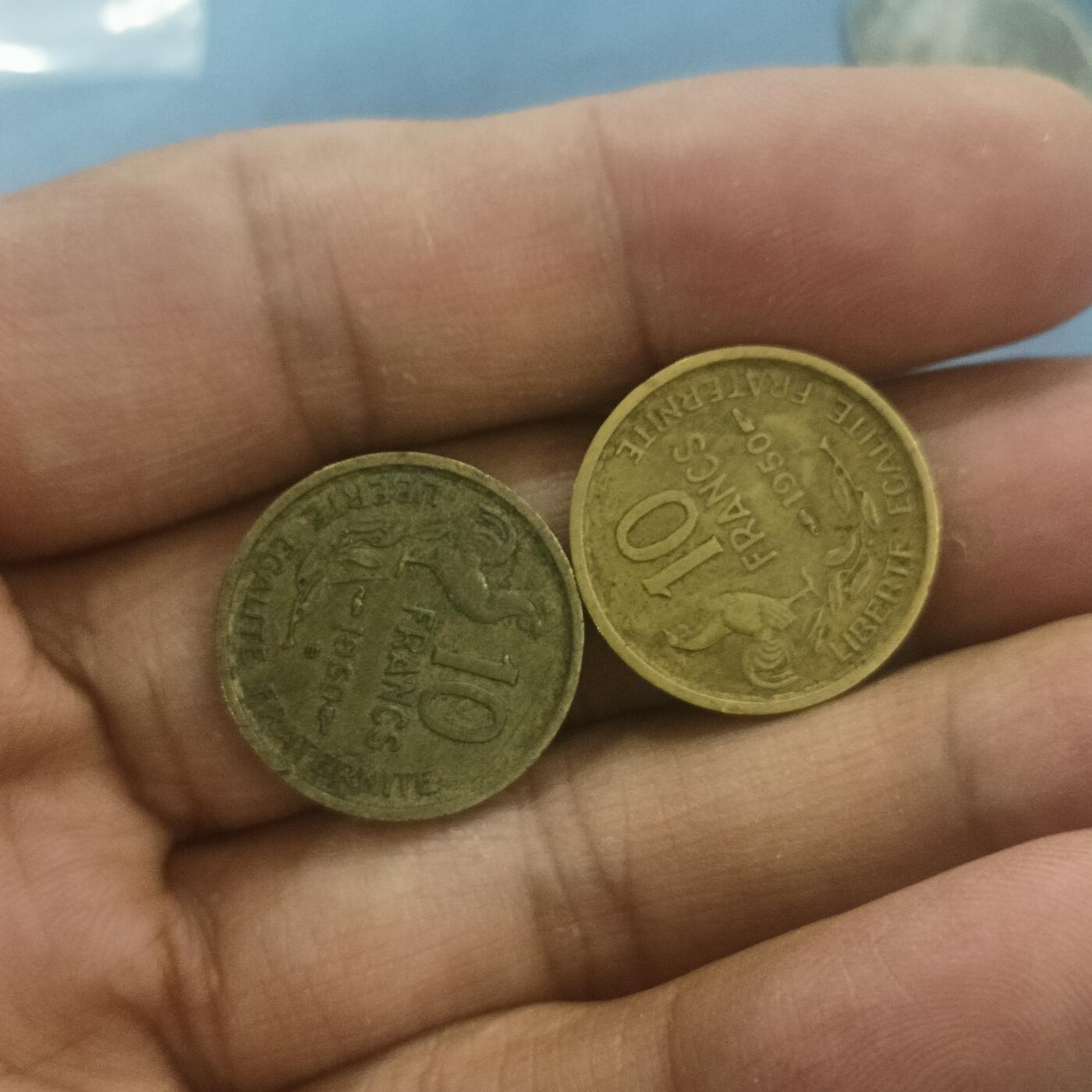 泡泡币外币第五十八场可代拍15038385335微信 法国50年B和无B一对