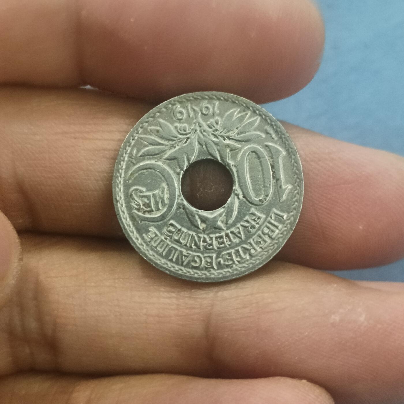 泡泡币外币第五十八场可代拍15038385335微信 法国1919年十分