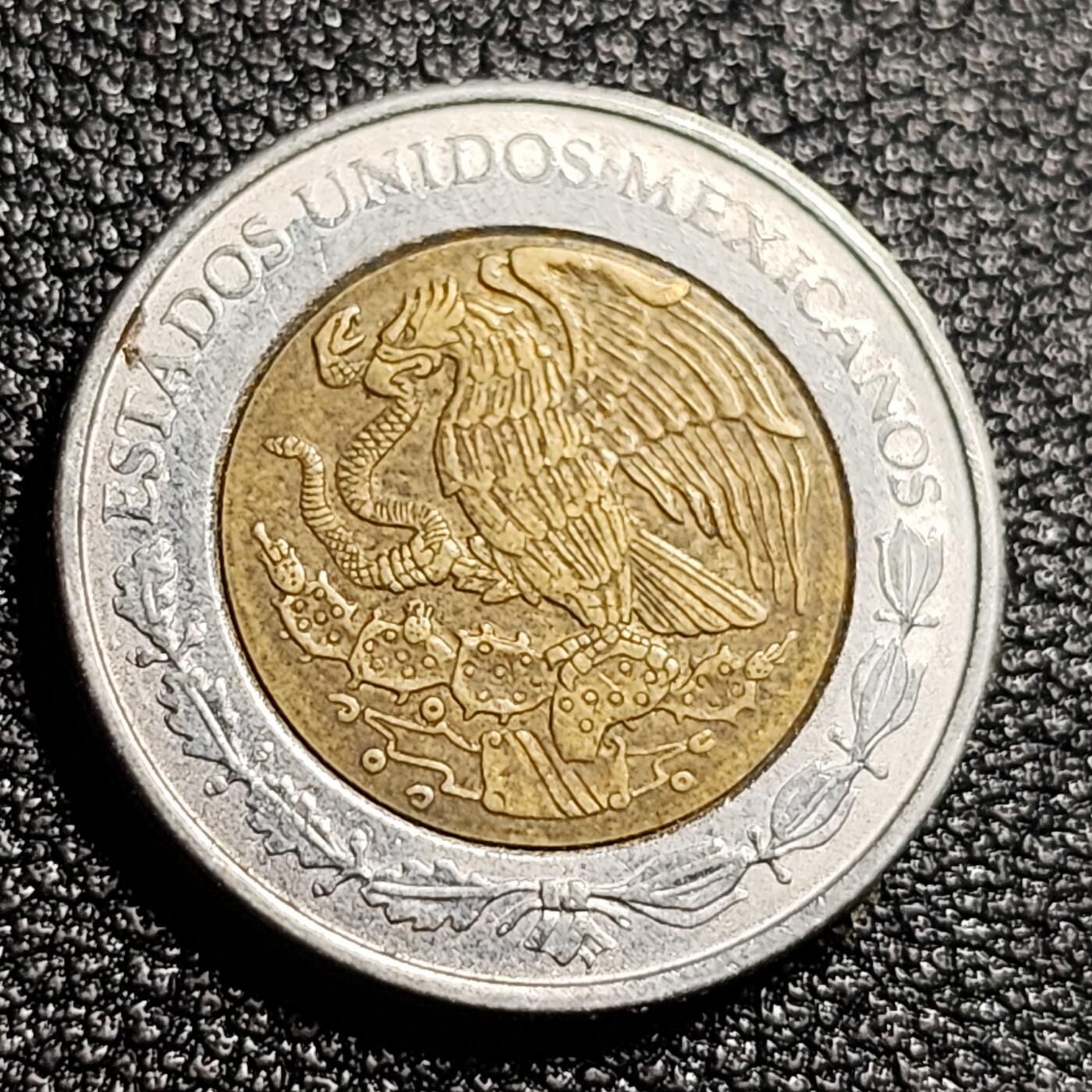 泉币菌-第48场-散币捡漏场 墨西哥1比索双色币 鹰蛇图案