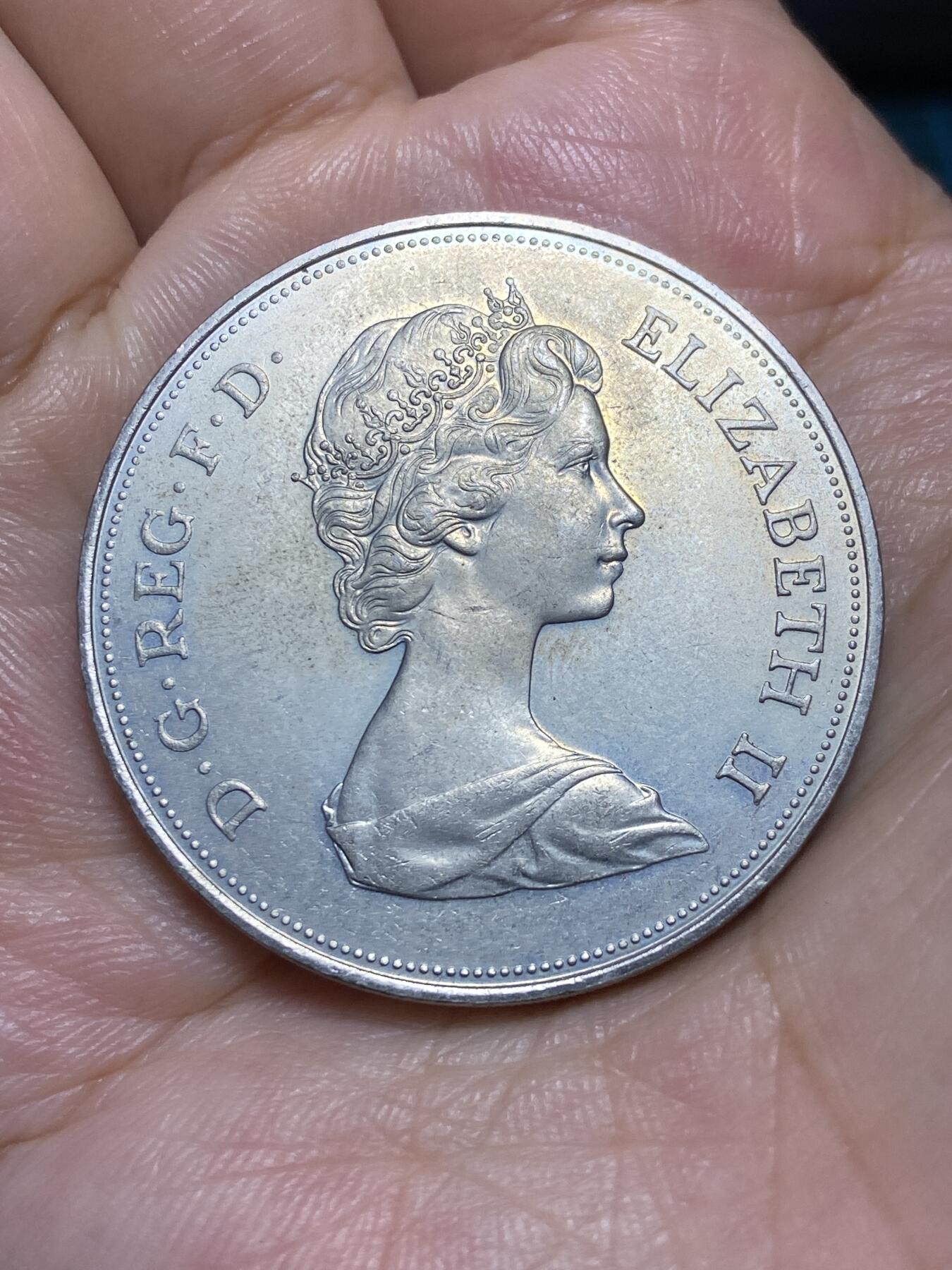 2025年第六十四场(总第九十场）外国好品散币(免佣金) 英国🇬🇧1972年25便士克朗型纪念币(伊丽莎白二世25周年银婚纪念币)