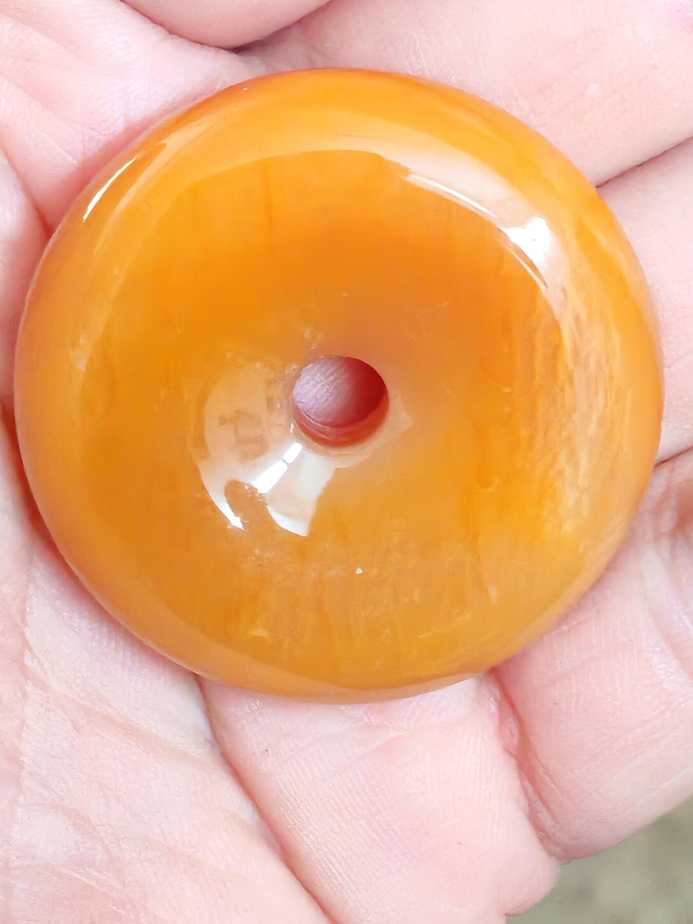 原矿蜜蜡色玛瑙平安扣(20012)尺寸40*12mm