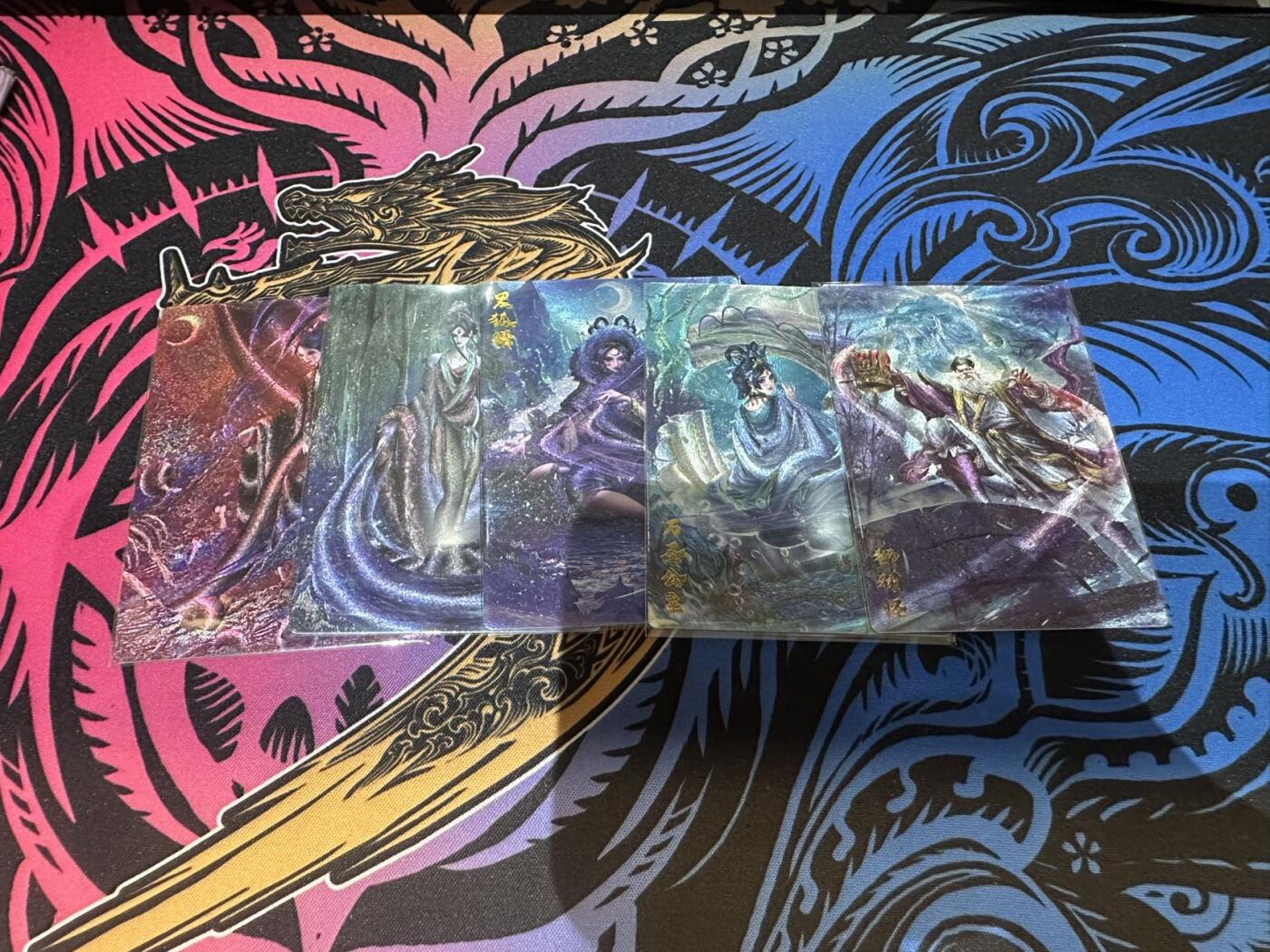 秋萤阁第7期 (7月12日周六晚上23点截拍，欢迎竞拍)  卡德曼 武韵红颜 西游礼盒10 画师：杆子 粗闪 裸卡 5张一套