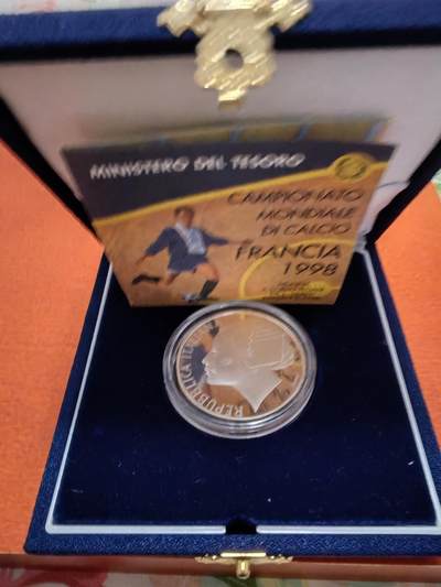 长老汇蛇年精选第二十场拍卖 1998意大利法国世界杯精制10000里拉银币，盒证全，7000枚，