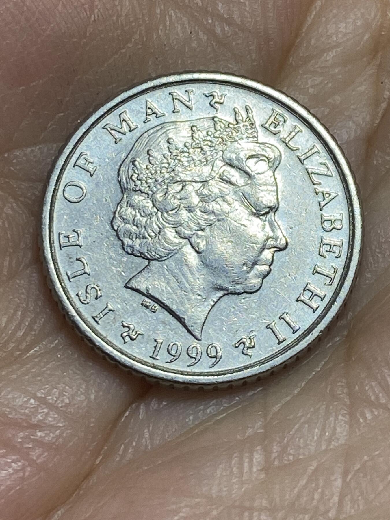 2025年第六十四场(总第九十场）外国好品散币(免佣金) 英属马恩岛🇮🇲1999年5便士(伊丽莎白二世老年，PM AB标，关门年仅发行2年)
