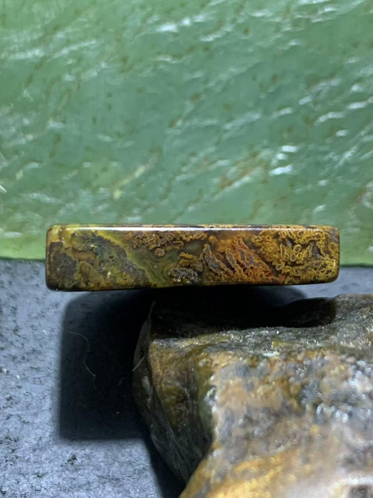 精美罕见高玉化草花纹战国红玛瑙吊坠一个，