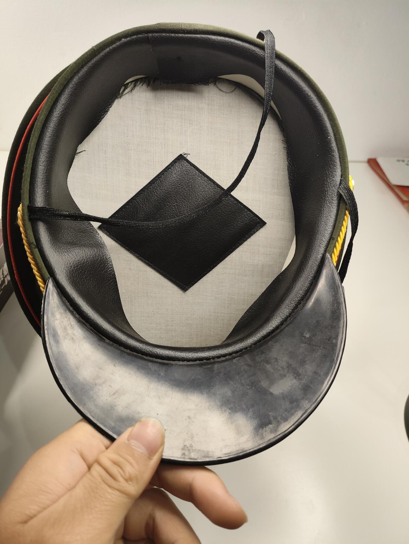 新时代收藏徽章红藏拍卖(第二十三场)  高级纸品集合 暑假快乐 道具帽子 纯纯道具 不知道哪个剧组的