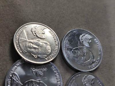 外币收藏 印度尼西亚 2016年清年份人物版套币4枚一套全