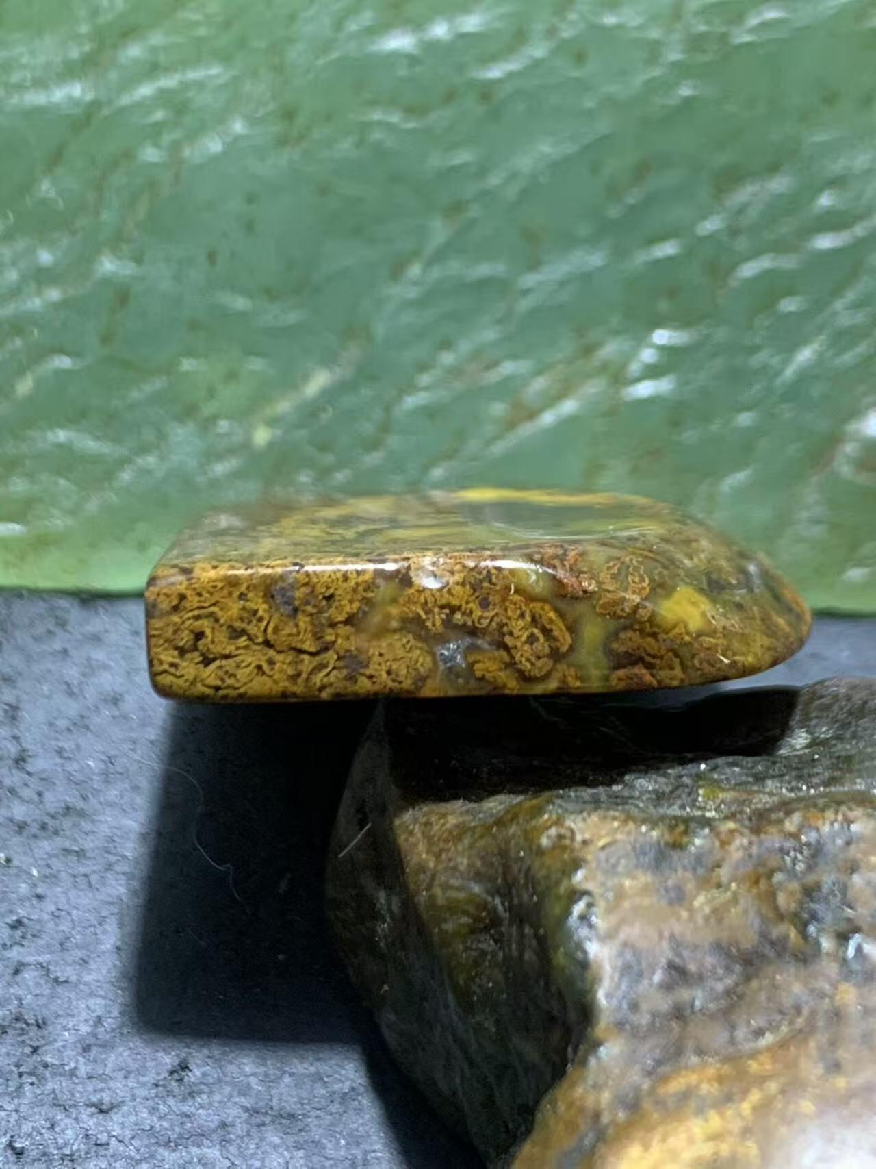 精美罕见高玉化草花纹战国红玛瑙吊坠一个，