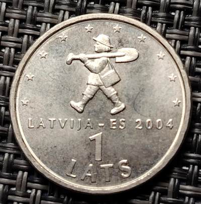 布加迪🐬～世界钱币(上海)🌾第 227 期 /  各国套币和散币 - 拉脱维亚🇱🇻 2004年 1拉特 带铲子的精灵