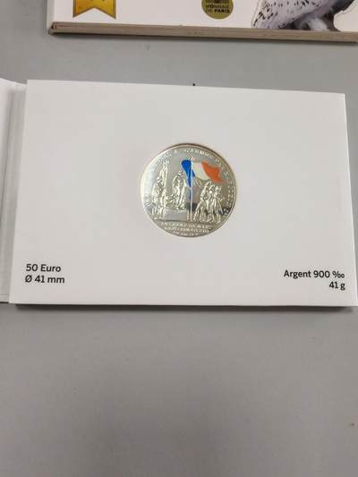 长老汇蛇年精选第二十场拍卖 2019法国法国国旗50欧元彩色精制银币，卡装，1500套