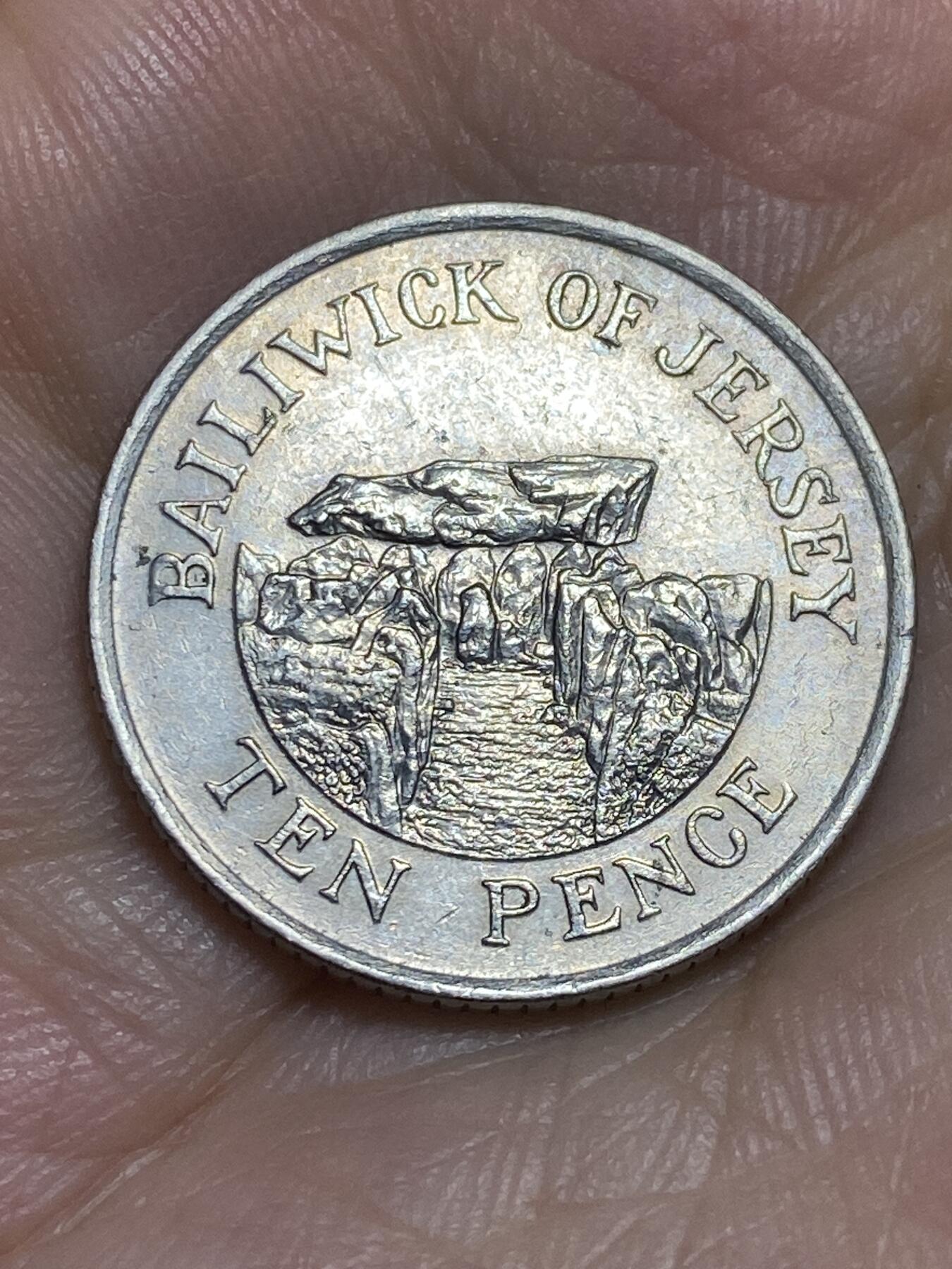 2025年第六十四场(总第九十场）外国好品散币(免佣金) 英属泽西岛🇯🇪1992年10便士(伊丽莎白二世中年花冠，缩小尺寸版首发年)