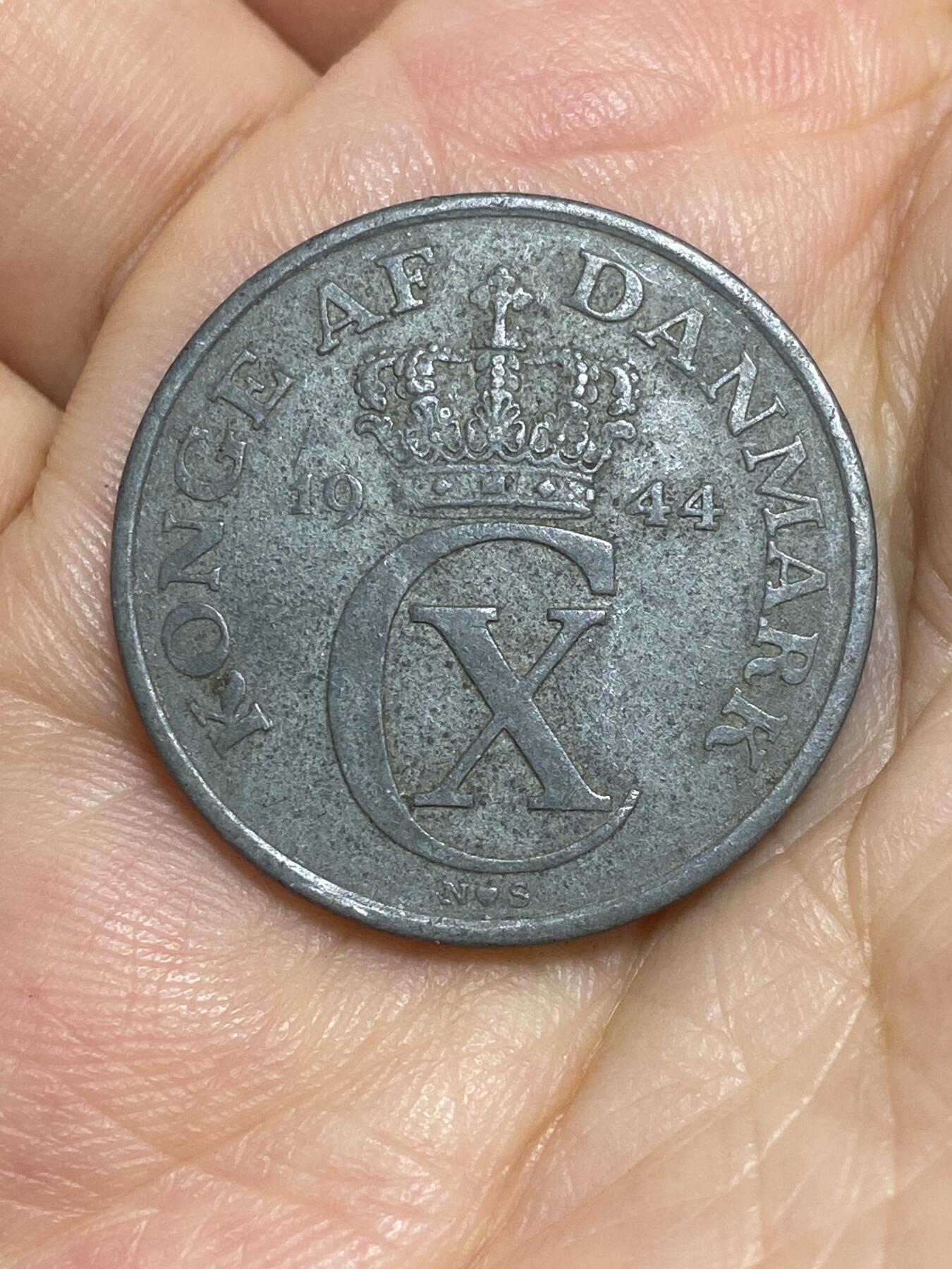 2025年第六十五场(总第九十一场）外国好品散币(免佣金) 丹麦🇩🇰1944年5欧尔锌币(克里斯蒂安十世，N; S版，二战德国占领时期)