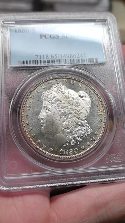凡希社世界钱币微拍第三百零七期 1880S美国摩根壹元PCGS-MS65，光泽柔美，霜面质感极好的一枚！（视频参考）