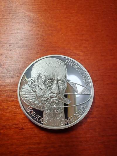 长老汇蛇年精选第二十场拍卖 2009捷克天文学家开普勒200克朗精制银币，克书90美金