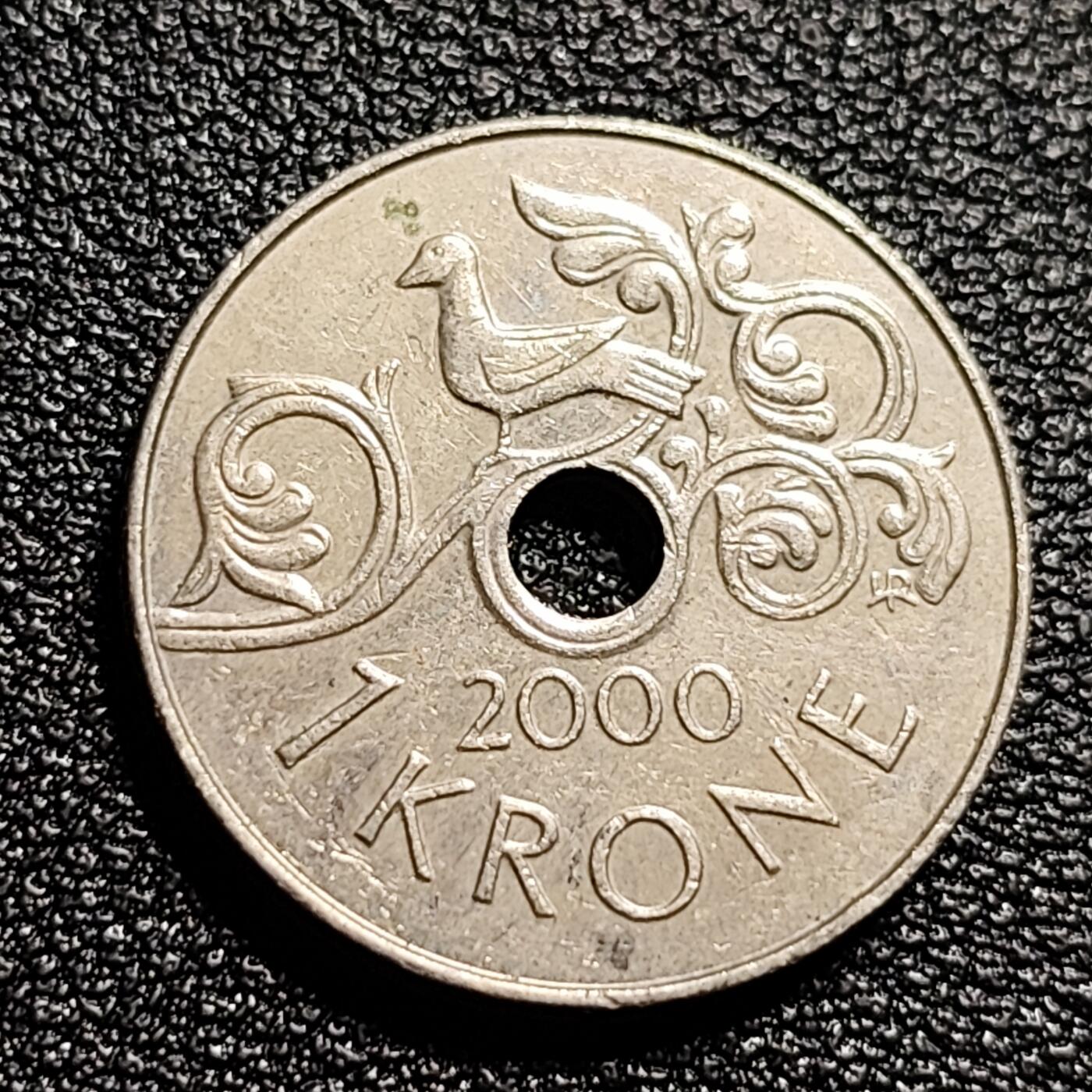 泉币菌-第50场-周末捡漏场  挪威1克朗 直径21mm 圆孔异形币