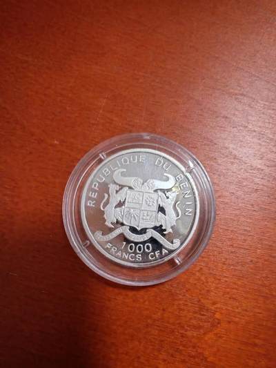 长老汇蛇年精选第二十场拍卖 2005贝宁弗格尔瓦伊德1000法郎精制银币，15克999银，稀少