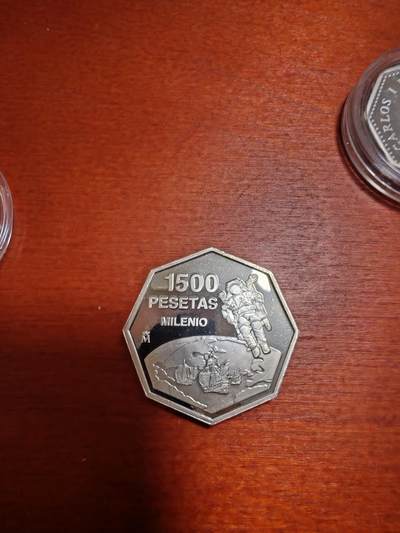 长老汇蛇年精选第二十场拍卖 1999西班牙千禧1500比塞塔八角精制银币