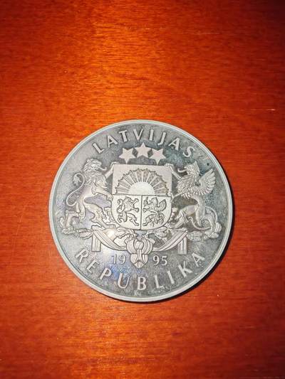 长老汇蛇年精选第二十场拍卖 1995拉脱维亚航海史10拉特银币，1盎司925银，瑞士造币厂出品，带证书