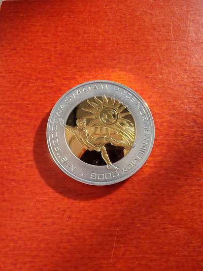 长老汇蛇年精选第二十场拍卖 2006波兰世界杯10兹罗提镀金精制银币，外圈银，内圈银镀金