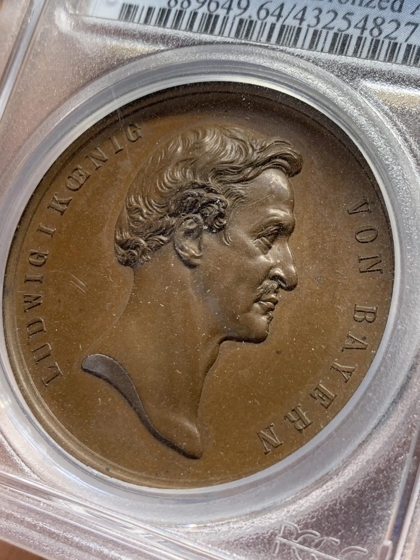 《竞宝斋》第400场 周日，周一，周二，3场连拍 （全场包邮） PCGS SP64 巴伐利亚1862路德维希一世骑马雕像落成，高浮雕加厚盒，PC唯一高分，设计美感好，状态极佳的南部之星 加厚盒