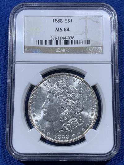 《竞宝斋》第400场 周日，周一，周二，3场连拍 （全场包邮） - NGC MS64 美国1888年摩根1美元银币