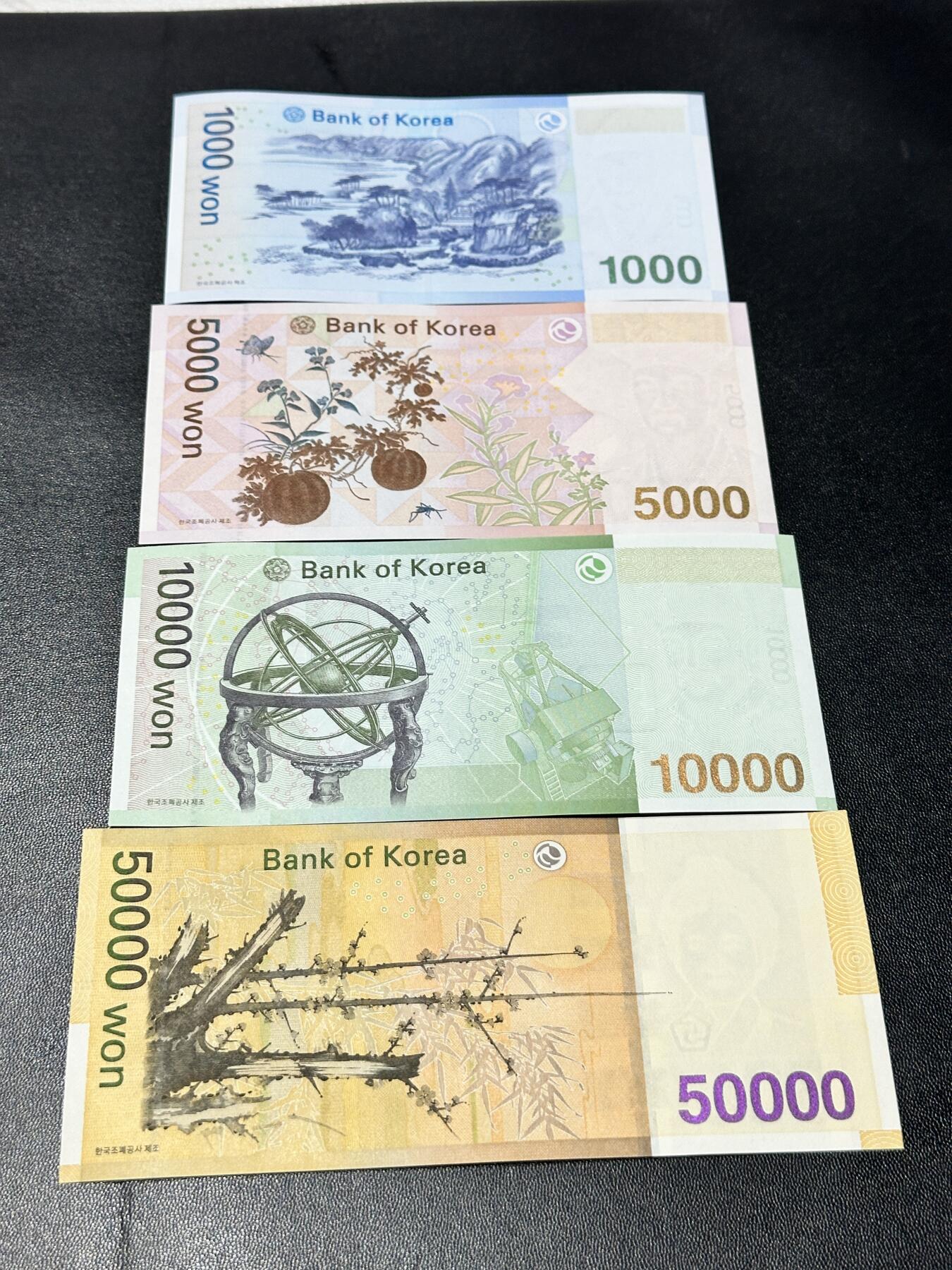 《外钞收藏家》第五百四十六期（本期有精品银币、以及稀少裸币和热门评级币）（本平台长期征集拍品、欢迎藏友们联系合作）