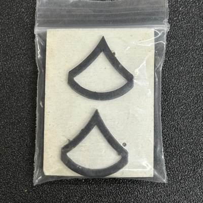 西秦中古拍卖第五十一期 - 美国士官军衔一对 库存未使用