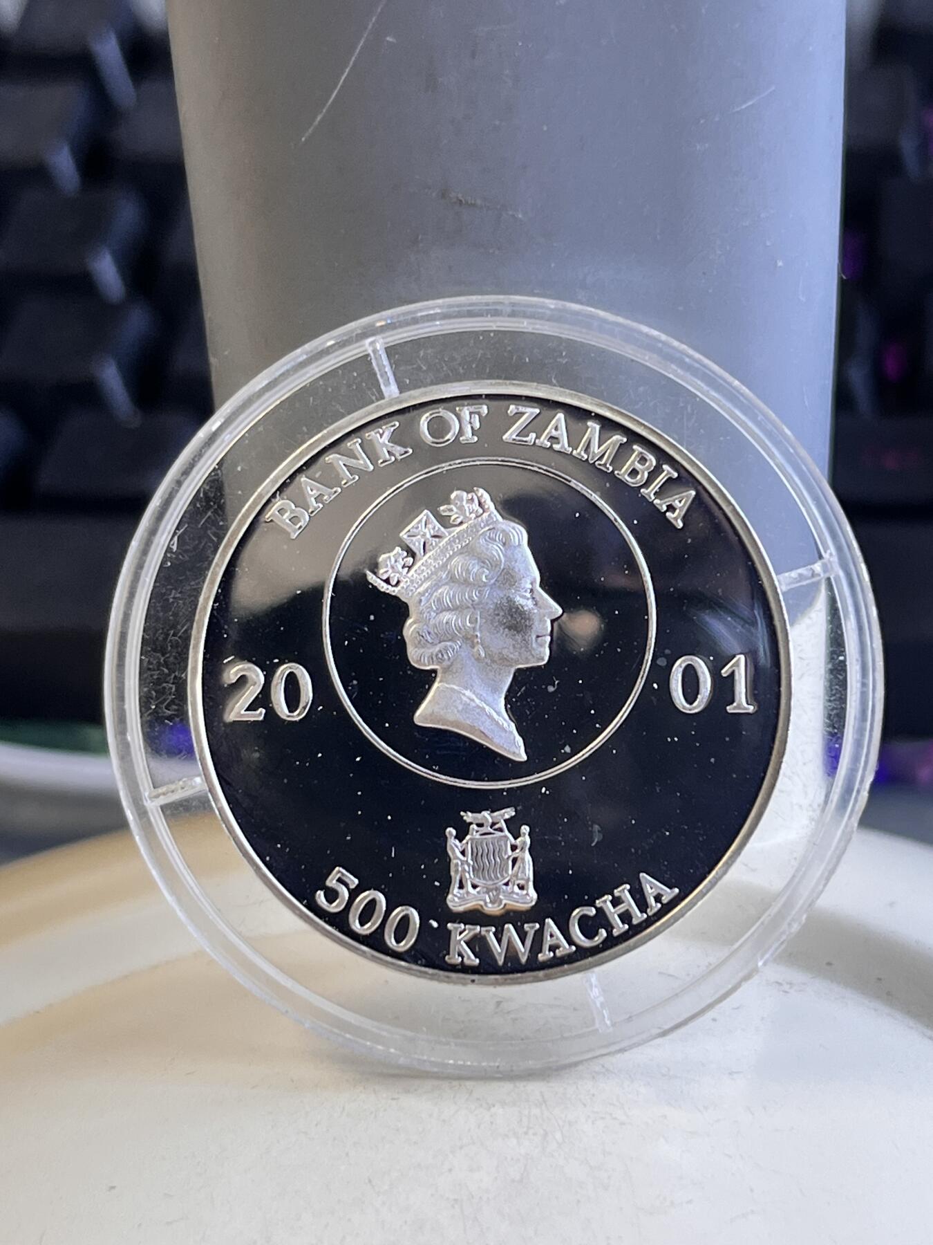 第166期拍卖【长期征集拍品】 赞比亚2001年世界杯足球纪念银币，999银，15克