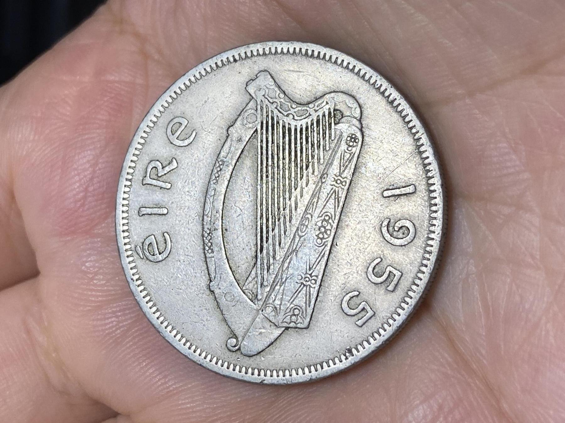 2025年第六十五场(总第九十一场）外国好品散币(免佣金) 爱尔兰🇮🇪1955年1/2克朗大币(等值2.5先令，共和国时期第一套第二版，铜镍材质)