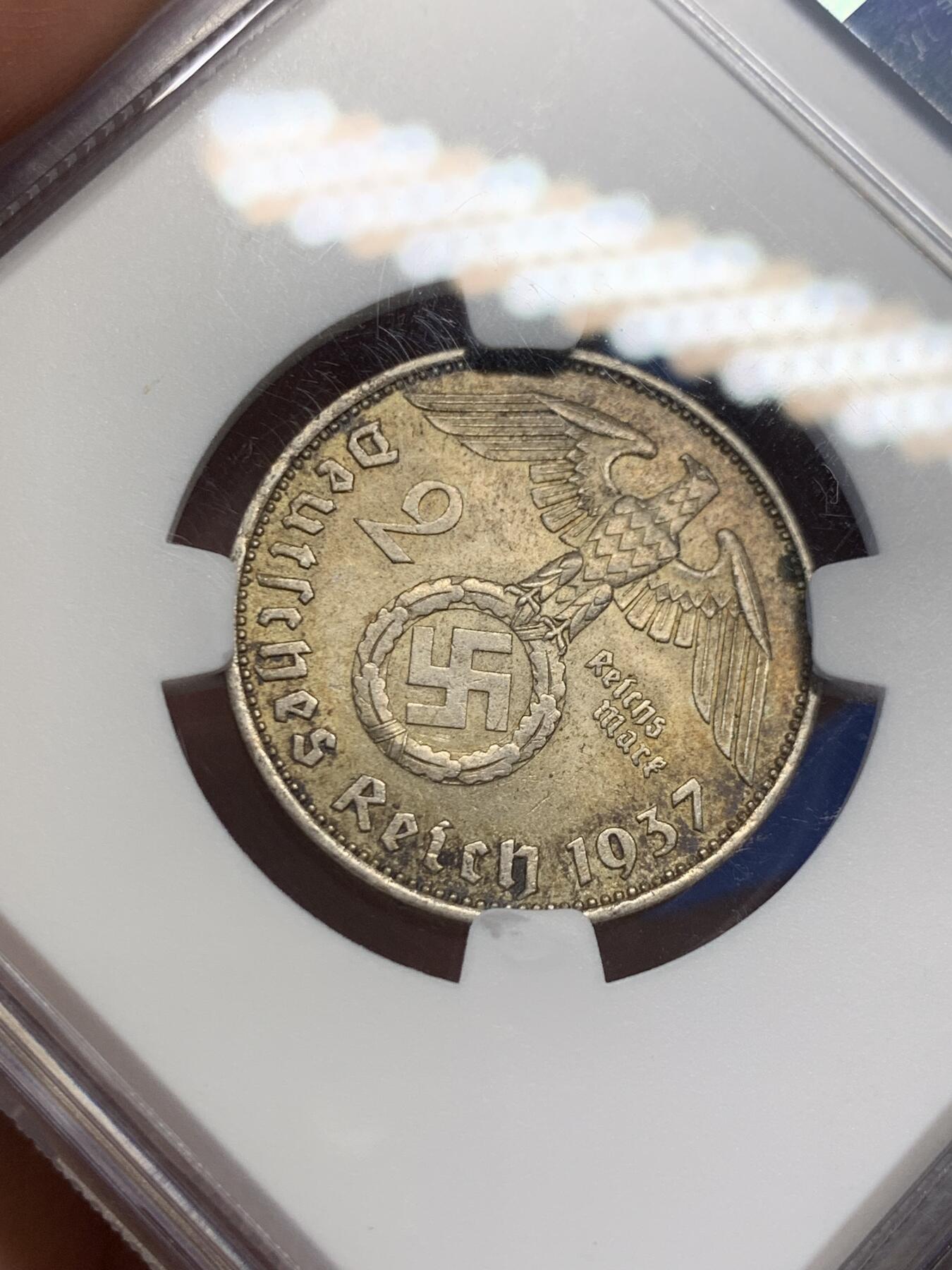 《竞宝斋》第400场 周日，周一，周二，3场连拍 （全场包邮） NGC MS62 德国1937A兴登堡2马克银币，浓重酱彩，永久收藏的品相