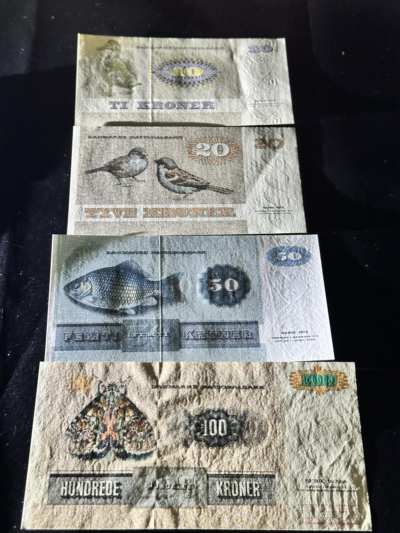 《外钞收藏家》第五百四十六期（本期有精品银币、以及稀少裸币和热门评级币）（本平台长期征集拍品、欢迎藏友们联系合作） 丹麦绘画版本10-100克朗4张一起UNC 10和20有轻微点钞痕
