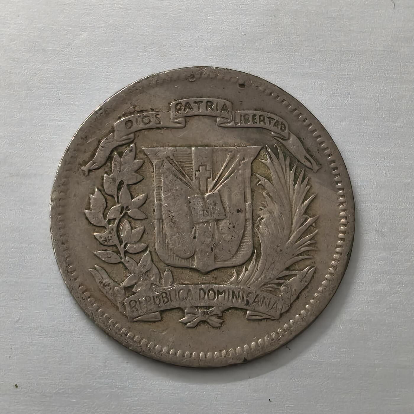 Krab外币市集Vol.19 多米尼加1957年2.5哥拉莫斯