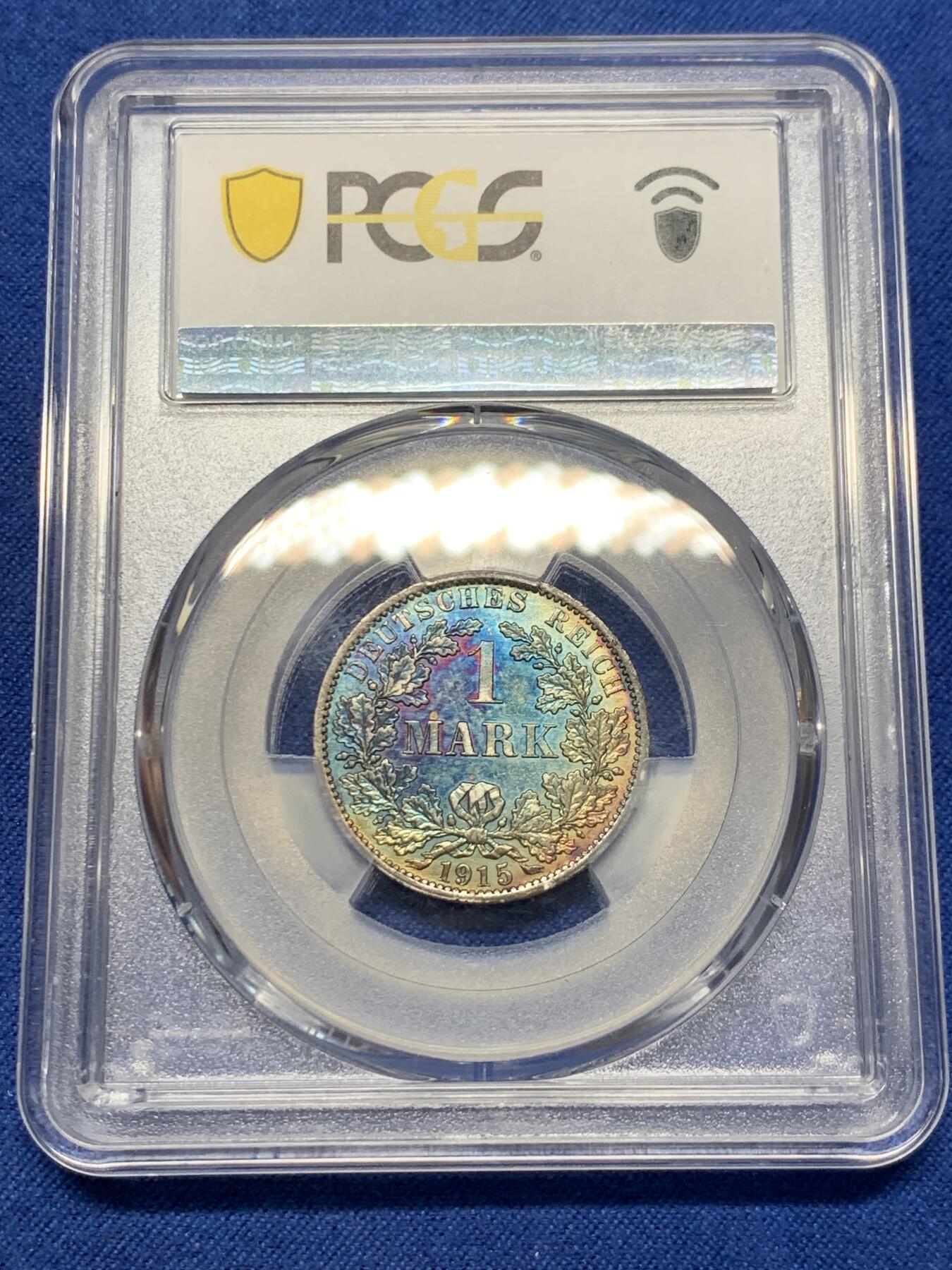 《竞宝斋》第400场 周日，周一，周二，3场连拍 （全场包邮） PCGS MS62 德国1915年1马克，一面深蓝色包浆，一面深灰色包浆，绝美包浆 支撑脚小磕