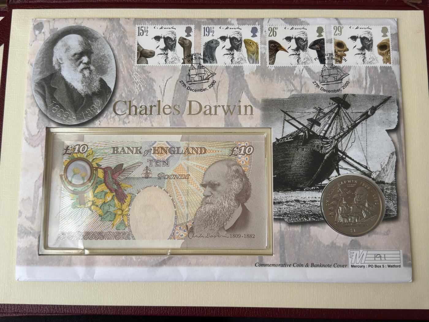 英国 E序列达尔文版本10元收藏邮票硬币纪念封，AA01冠关门大号UNC品相，号码无4，外壳有小瑕疵，介意勿拍，有意详询看图