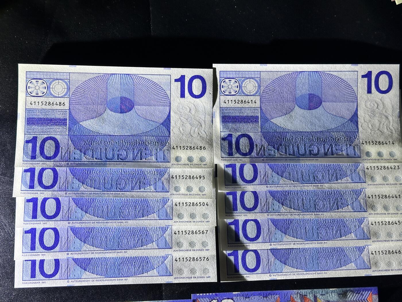 《外钞收藏家》第五百四十六期（本期有精品银币、以及稀少裸币和热门评级币）（本平台长期征集拍品、欢迎藏友们联系合作）
