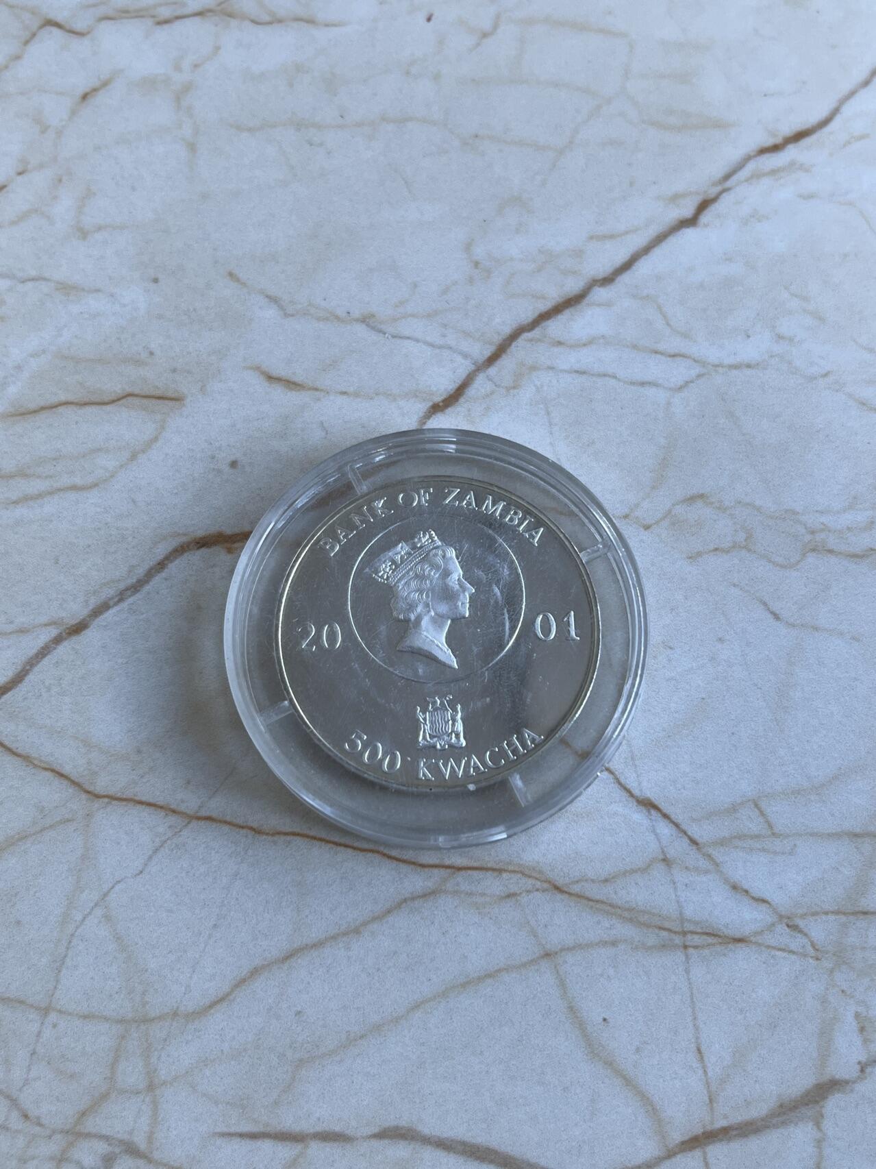 第166期拍卖【长期征集拍品】 赞比亚2001年世界杯足球纪念银币，999银，15克