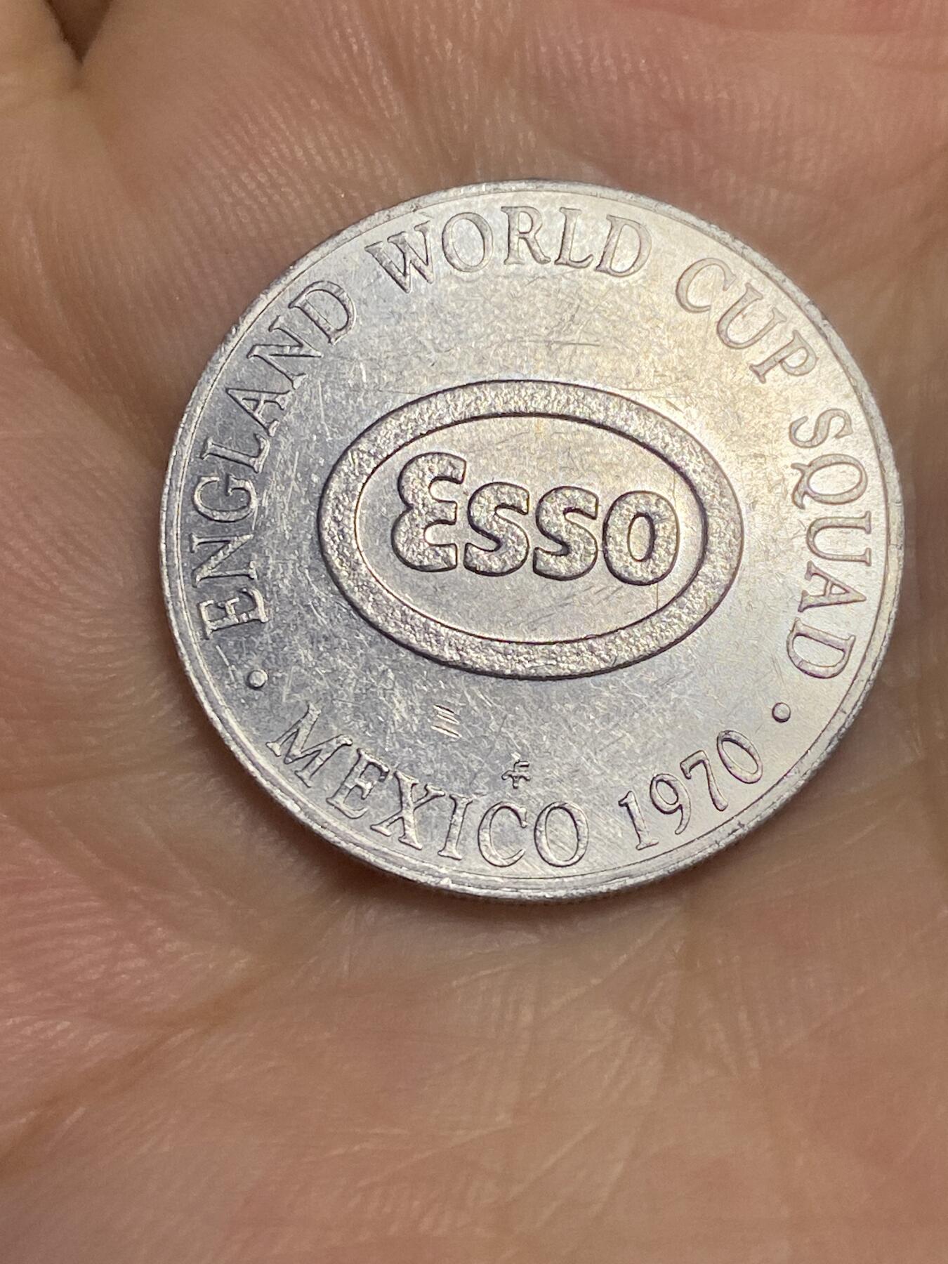 2025年第六十五场(总第九十一场）外国好品散币(免佣金) 英国🇬🇧1970年纪念章(埃克森美孚旗下品牌Esso发行，1970年墨西哥世界杯纪念，正面有当时英格兰国家队后卫基思·牛顿头像)
