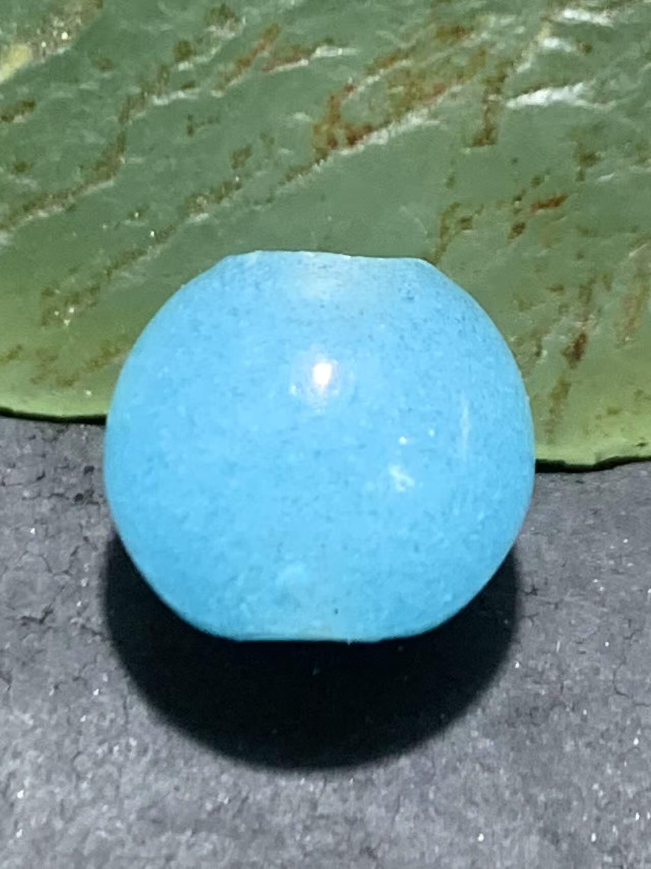 罕见建国前后库存夜光琉璃苹果珠一颗，