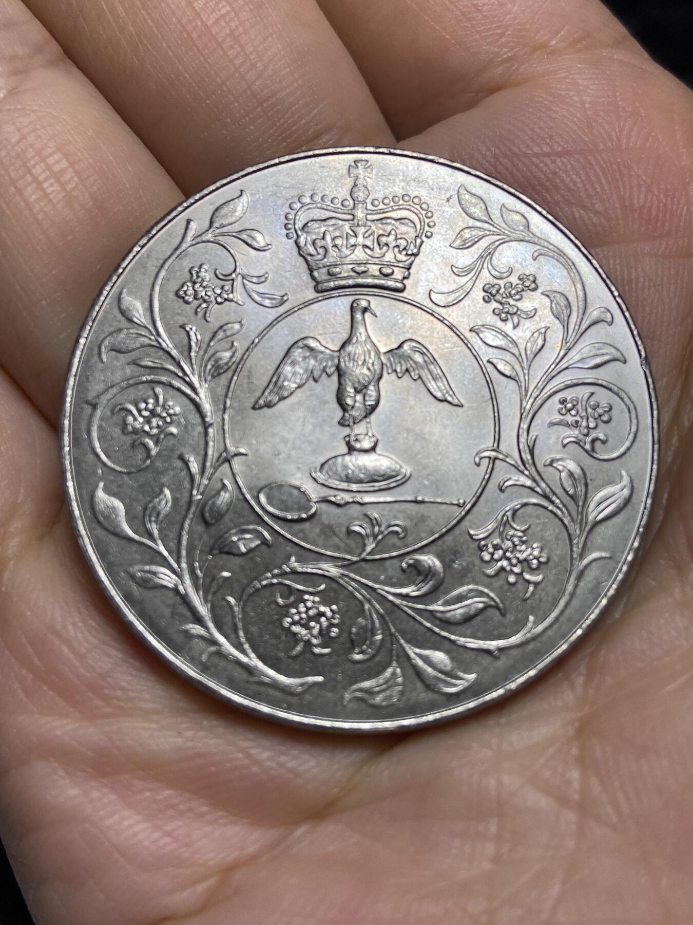 2025年第六十六场(总第九十二场）外国好品散币(免佣金) 英国🇬🇧1977年25新便士克朗型大币(伊丽莎白二世登基25周年银禧纪念币)