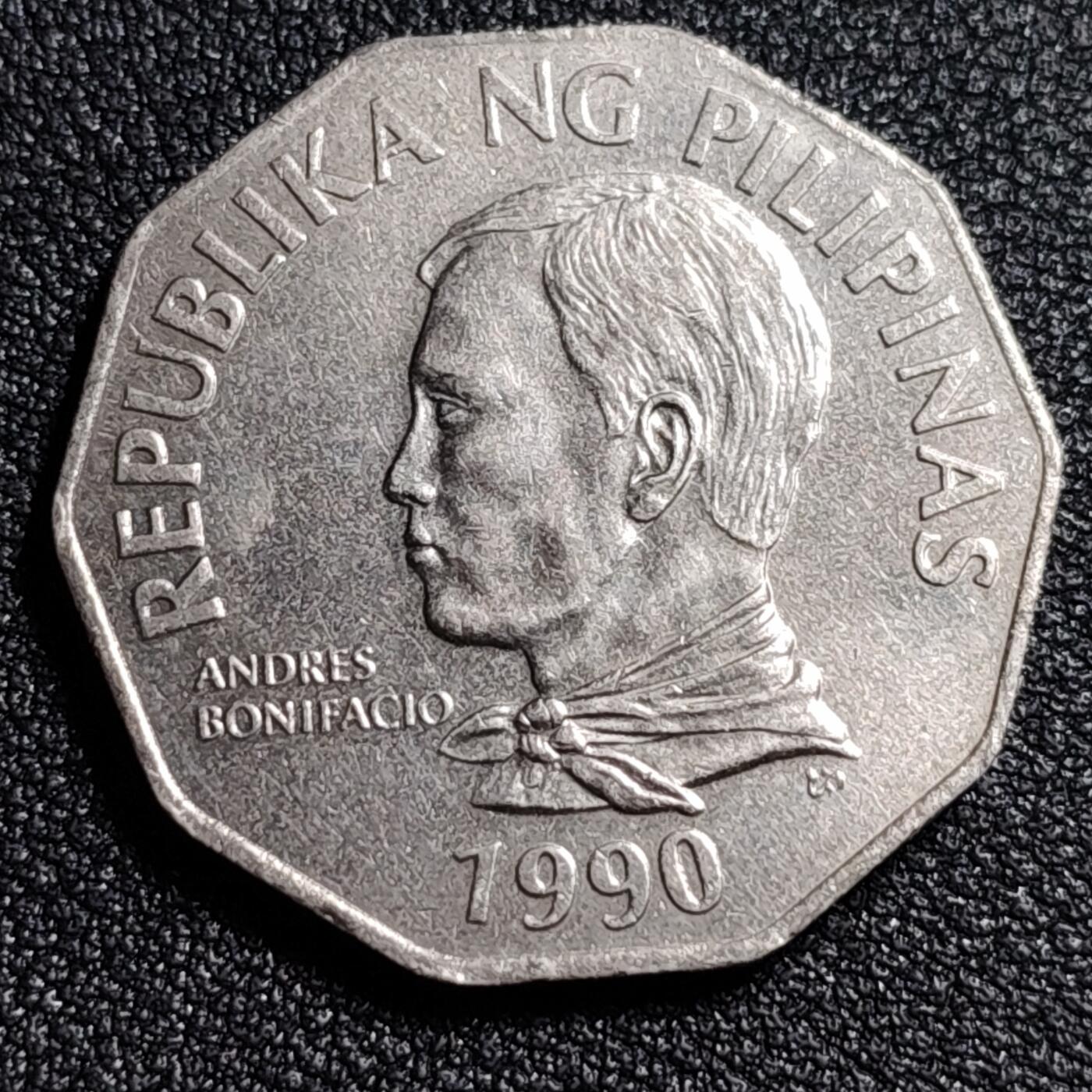 泉币菌-第52场-各国散币场 菲律宾早期多边大币 菲律宾1990年 2比索镍币 十边形硬币 30mm 2