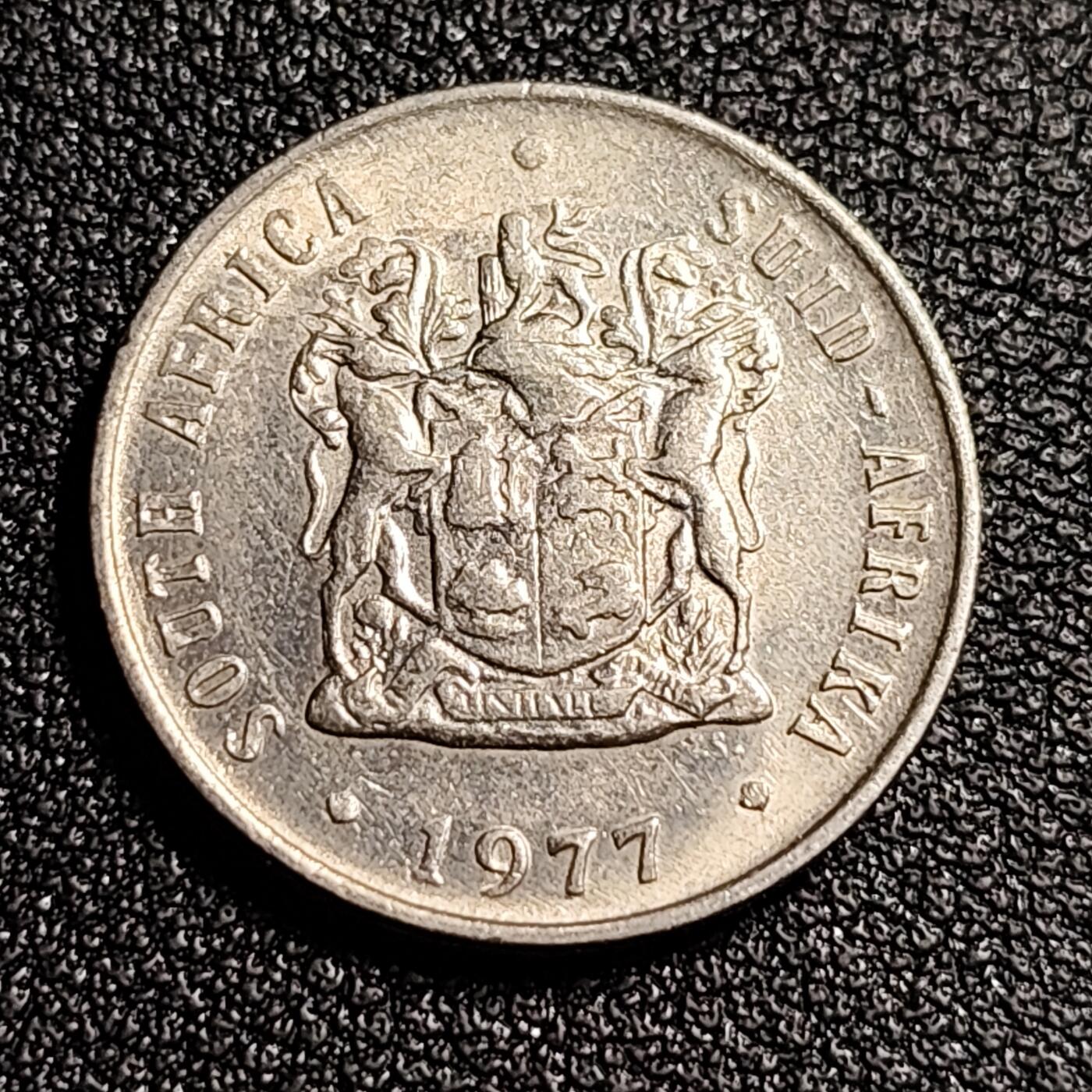 泉币菌-第52场-各国散币场 南非1977年10分  芦荟 英文版 镍币  20.7mm