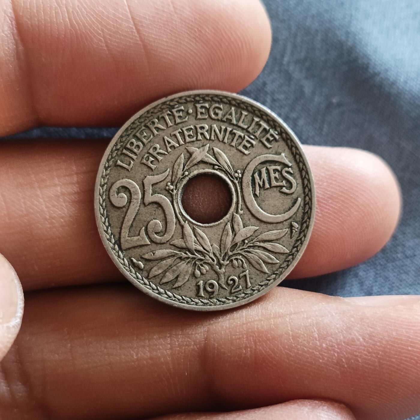泡泡币外币第五十九场可代拍15038385335微信 法国27年25分