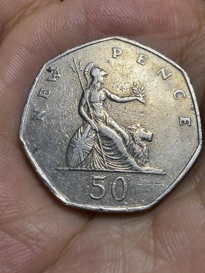 2025年第六十六场(总第九十二场）外国好品散币(免佣金) - 英国🇬🇧1969年50新便士(伊丽莎白二世中年花冠，十进制首发年)