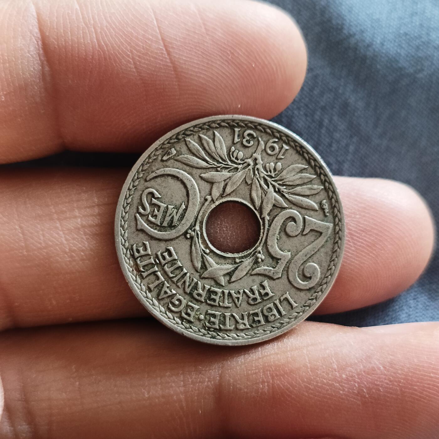 泡泡币外币第五十九场可代拍15038385335微信 法国31年25分
