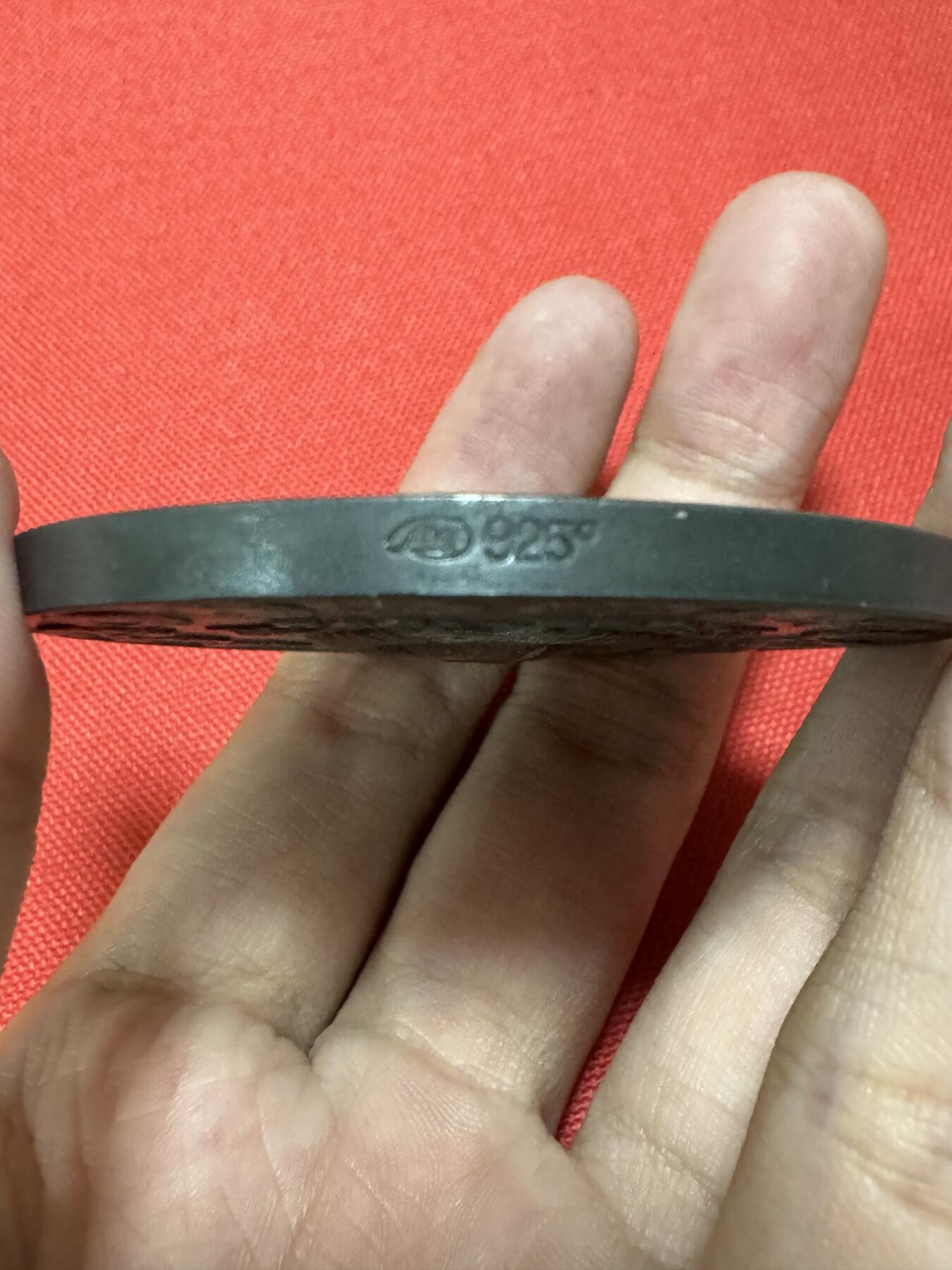 五哥徽章群   16号周三晚上八点4群联拍