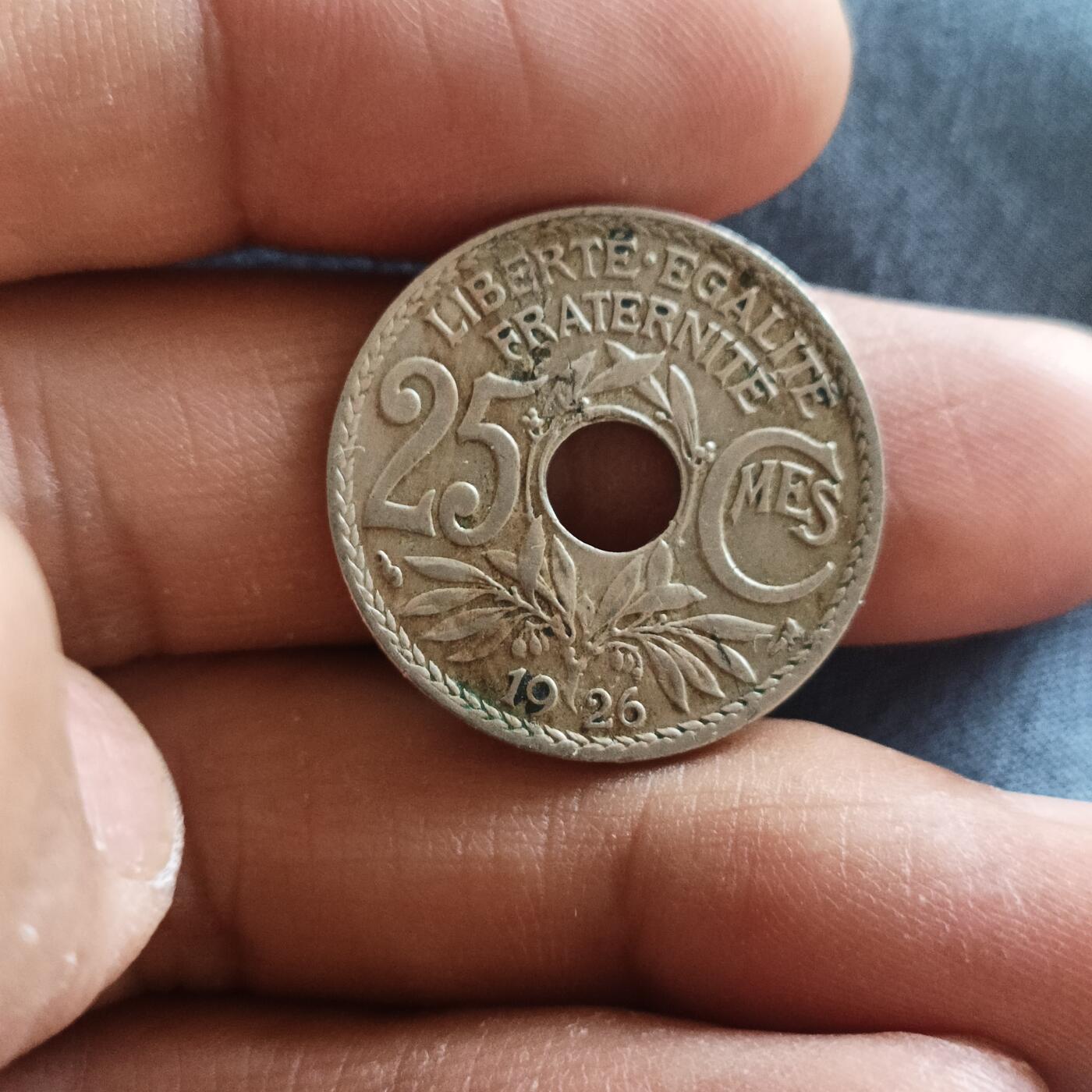 泡泡币外币第五十九场可代拍15038385335微信 法国25年25分